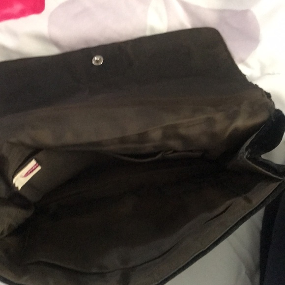 Gold and Black Pouch - Picture 3 of 4